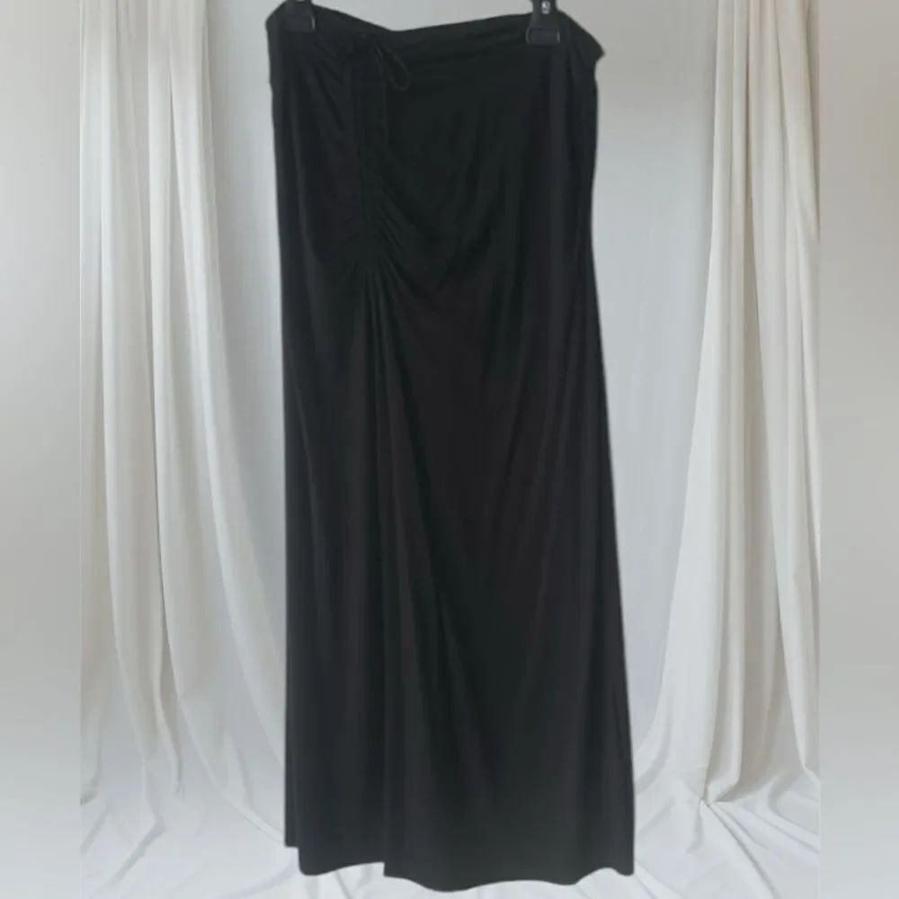 House of Harlow 1960 Elegant Black Strapless Maxi Dress!